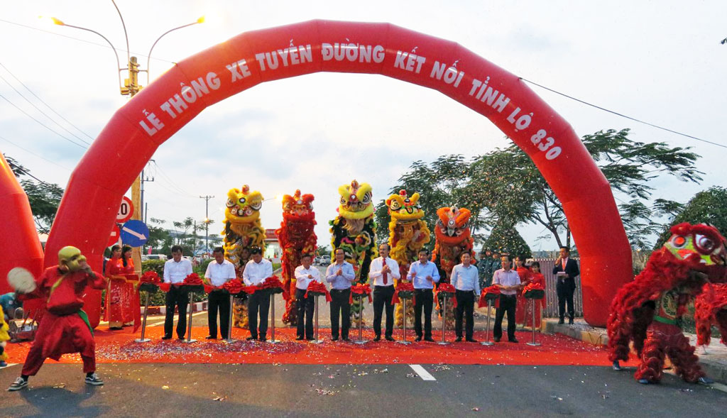 Thông xe tuyến đường kết nối Đường tỉnh 830 tại KCN Thuận Đạo